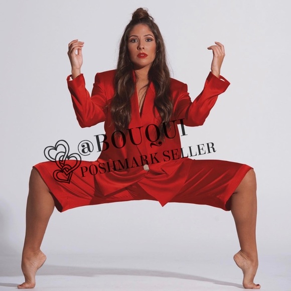 BLOGGER FAV ZARA PLEATED SATIN EFFECT SHORT PANTS - Picture 2 of 9